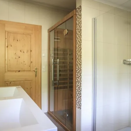 Schuistlhof مزرعة للإقامة